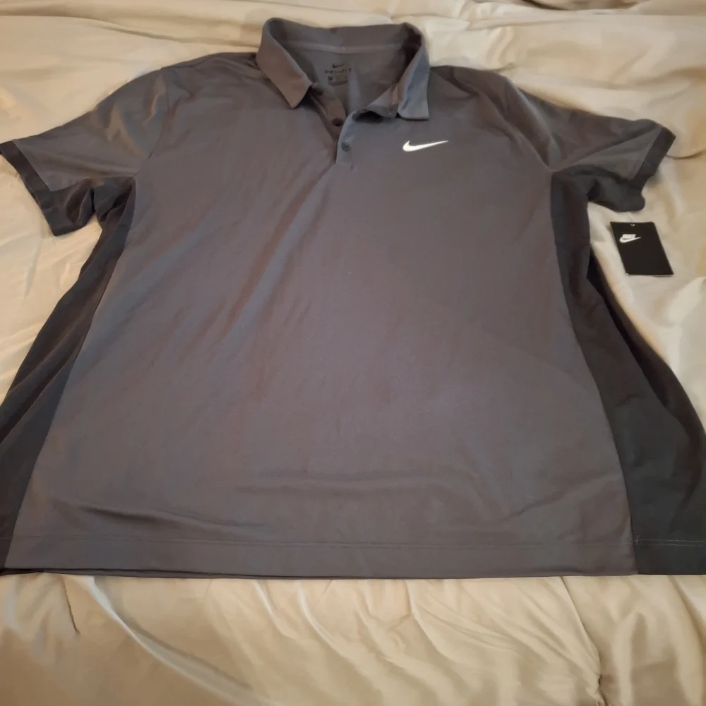 Nike Men's Gray Polo Shirt